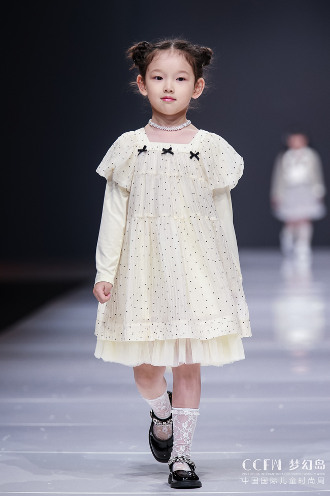 CCFW | Made Moiselle 2022S/Sӱ䡱ŮͯƷ