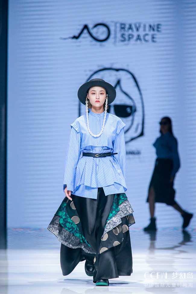 2021 CCFW | MR DESIGNER YANGZI Ƹ˼